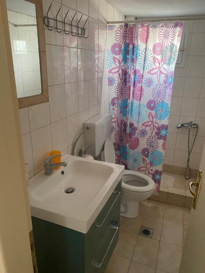 Kelesi Apartments Nea Kallikrateia エクステリア 写真